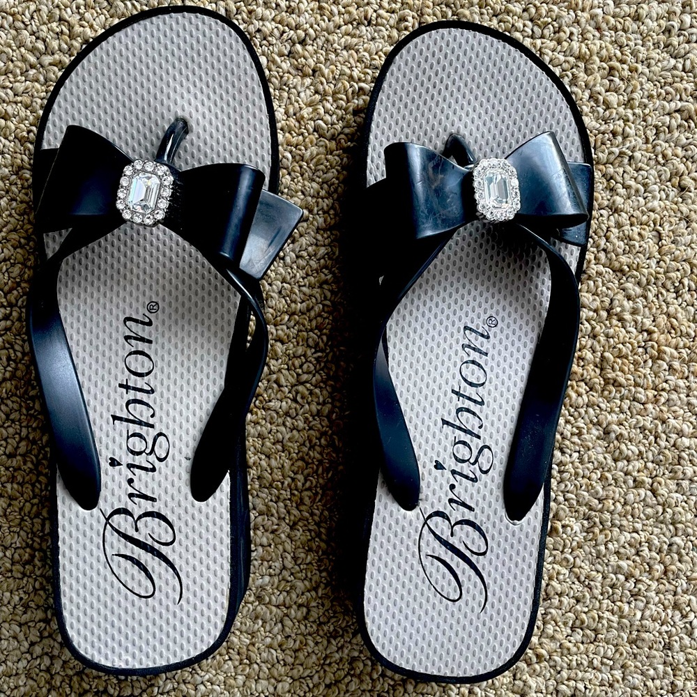 💥💖🔥Brighton Bowie Wedge Flip Flops💥💖🔥